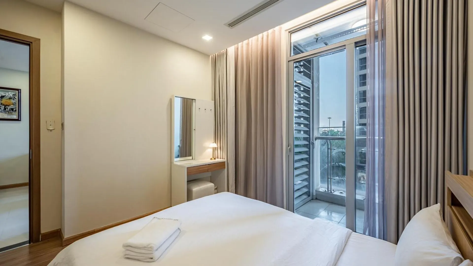 Luxury Apartment At Vinhomes Central Park Ho Chi Minh City