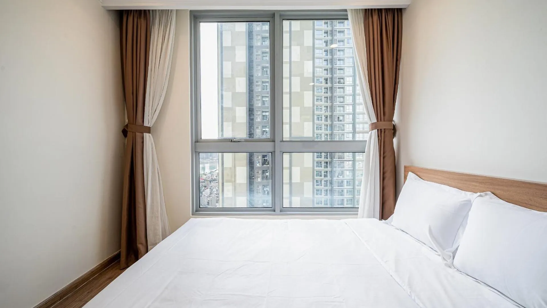 Luxury Apartment At Vinhomes Central Park Ho Chi Minh City 0*,