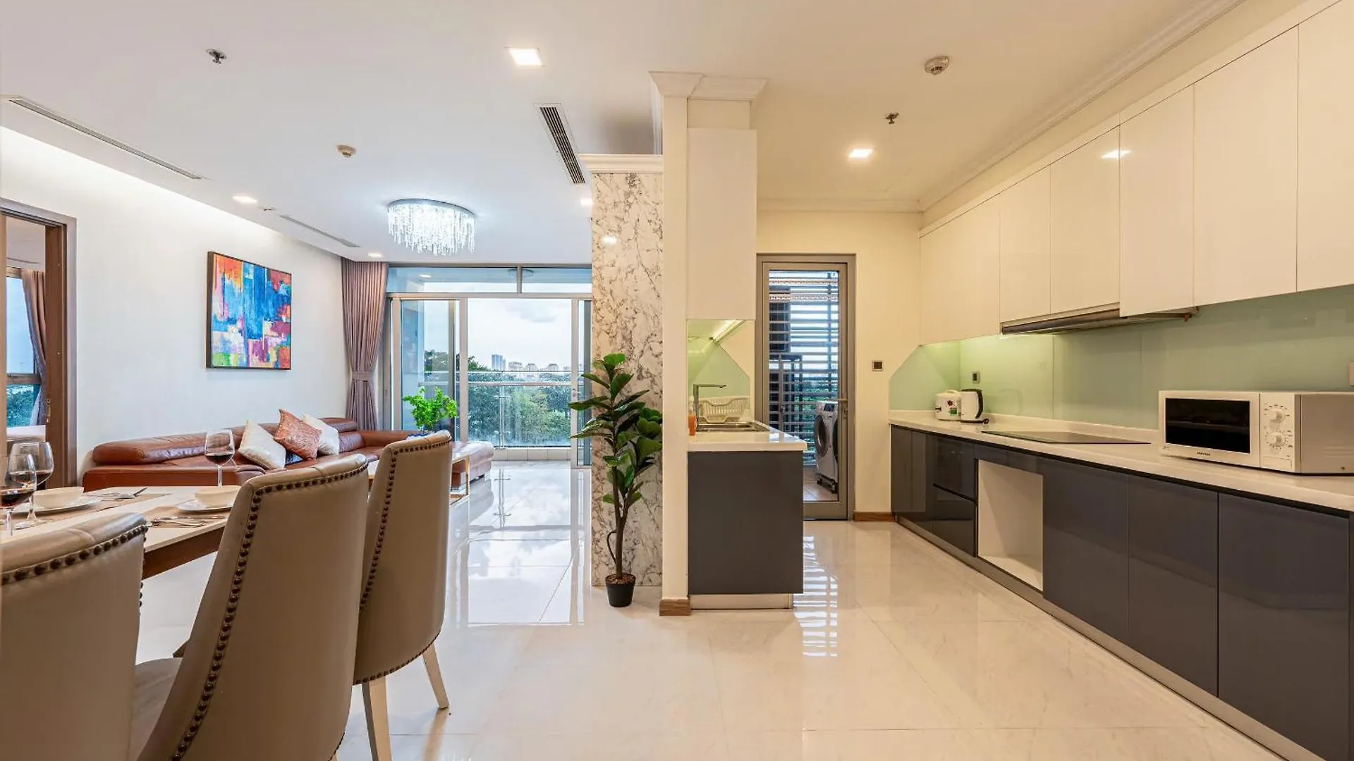 Luxury Apartment At Vinhomes Central Park Ho Chi Minh City