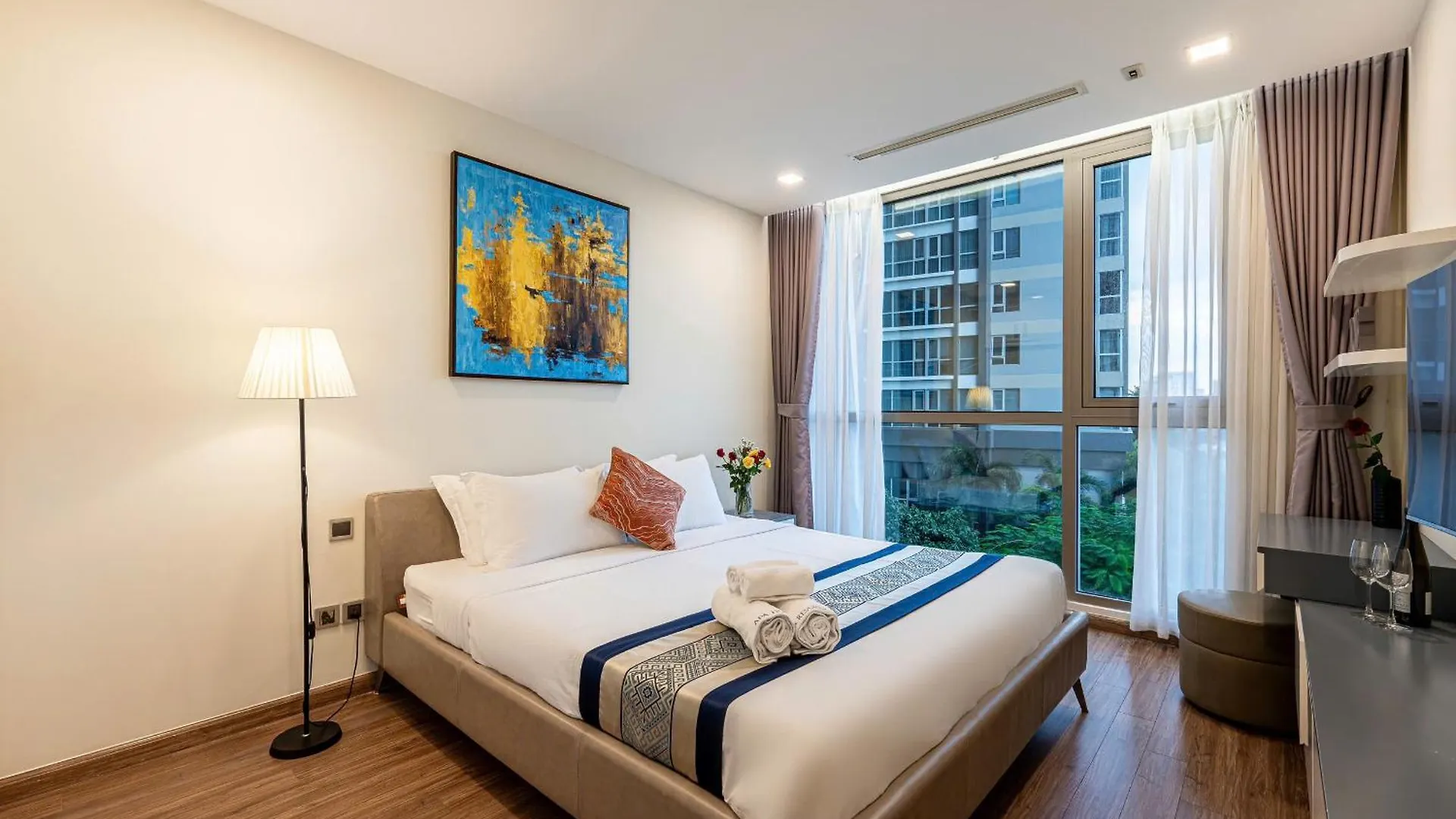 Luxury Apartment At Vinhomes Central Park Ho Chi Minh City Vietnam