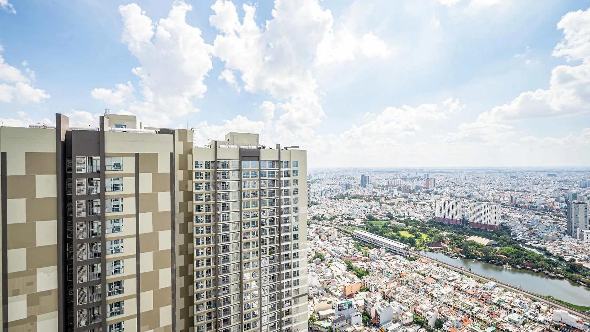 Luxury Apartment At Vinhomes Central Park Ho Chi Minh City Vietnam