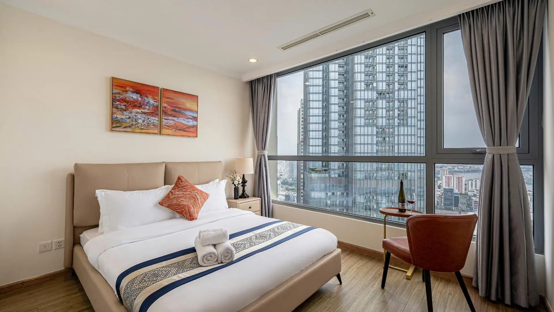 Luxury Apartment At Vinhomes Central Park Ho Chi Minh City