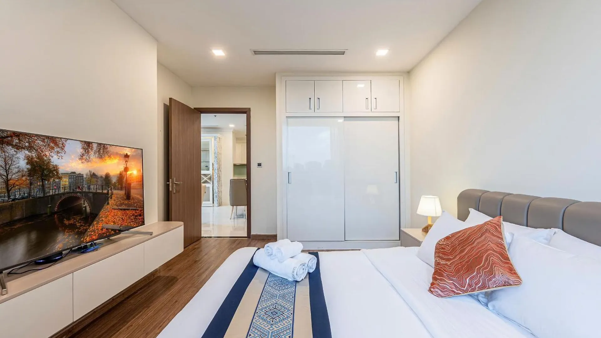 Luxury Apartment At Vinhomes Central Park ホーチミン市 0*,  ベトナム