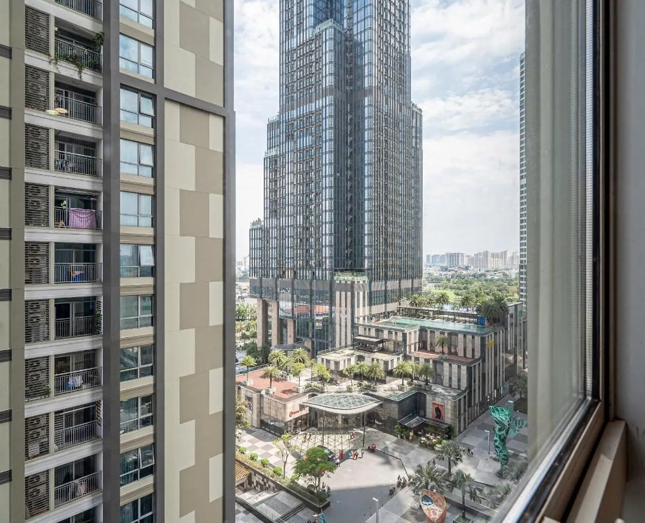Luxury Apartment At Vinhomes Central Park ホーチミン市